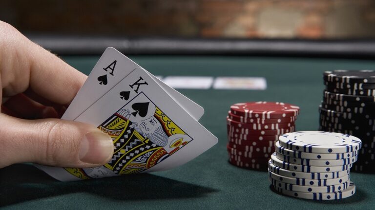 Luật chơi và cách chơi của trò Blackjack như thế nào?