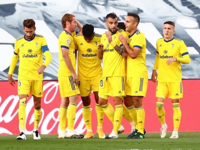 Soi kèo nhà cái trận Cadiz CF vs Real Sociedad, 22/11/2020