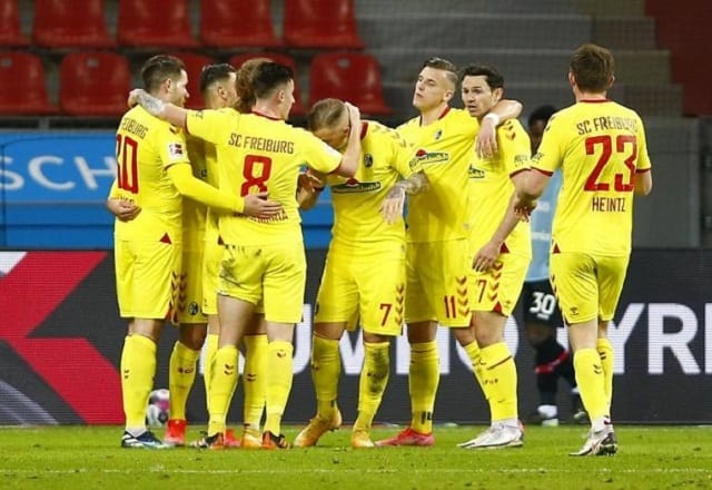 Soi kèo nhà cái trận Arminia Bielefeld vs Freiburg, 10/04/2021