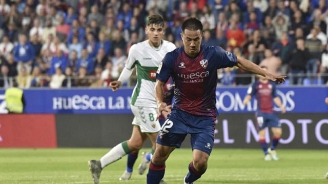 Soi kèo nhà cái trận Huesca vs Elche, 10/04/2021