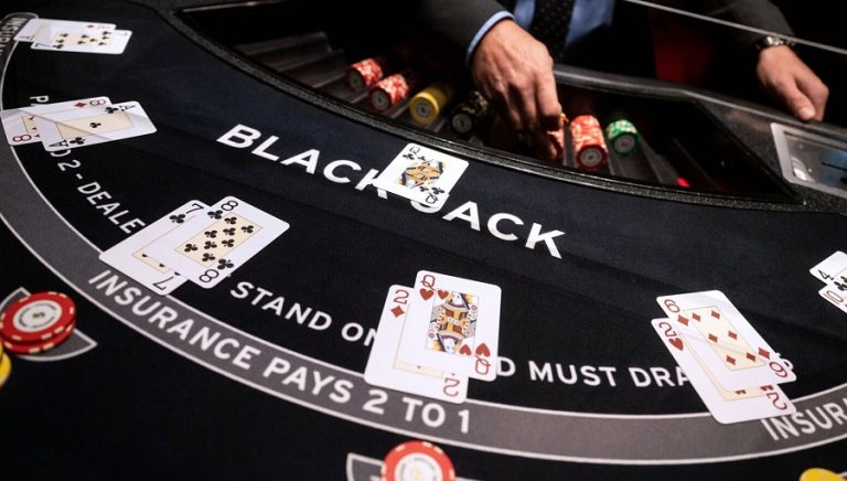 Học những kinh nghiệm của người chơi kỳ cựu để luôn thắng trong Blackjack