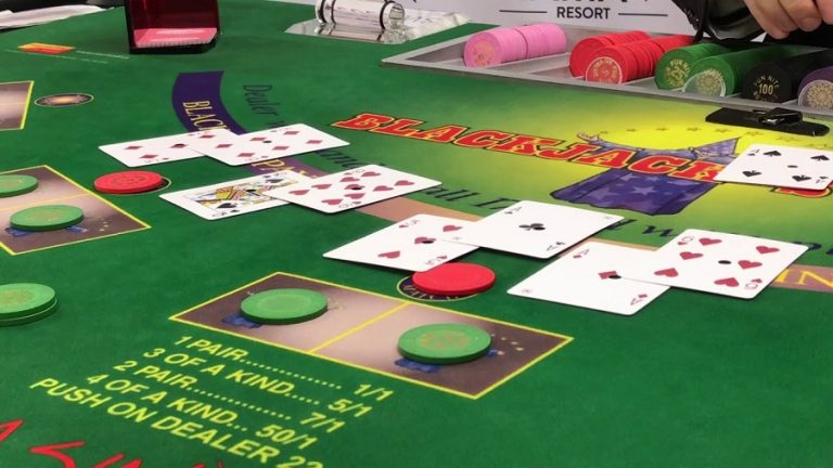 Những chiến lược chơi Blackjack nên tuân thủ để tạo cơ hội chiến thắng