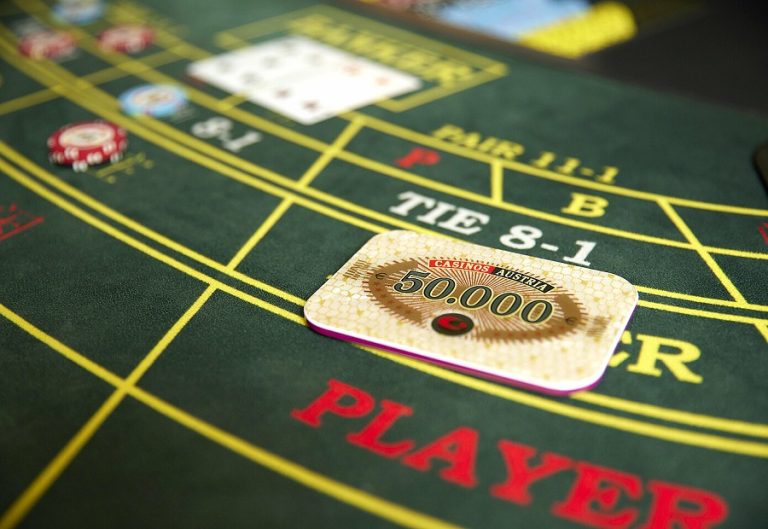 Những sai lầm khiến rất nhiều người bị thua tiền trong Baccarat cần tránh